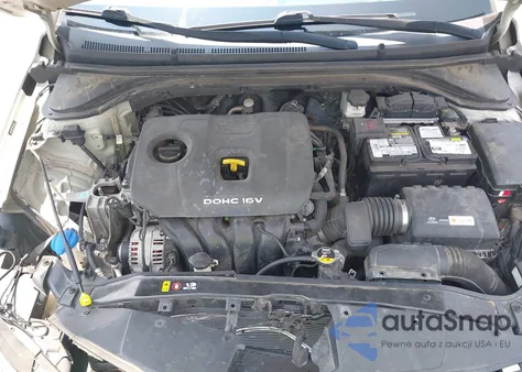 2017 Hyundai Elantra Value Edition z USA, uszkodzony, nr VIN 5NPD84LF5HH145597